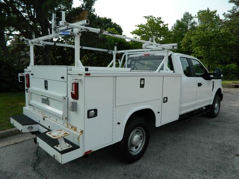 Used 2019 Ford F350 XL w/ Power Equipment Group AWD/4WD image 9