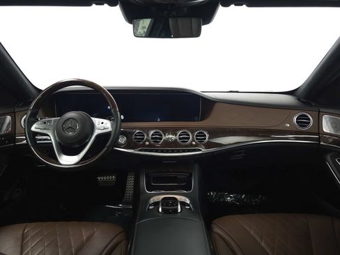 Used 2018 Mercedes-Benz S 560 4MATIC Sedan image 25