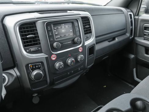 Used 2024 RAM 1500 Classic Warlock RWD image 21
