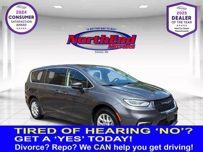 Used 2023 Chrysler Pacifica Touring-L