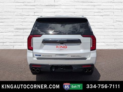 Used 2023 GMC Yukon XL Denali Ultimate image 6