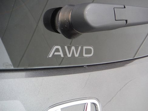 Certified 2025 Honda HR-V EX-L image 9