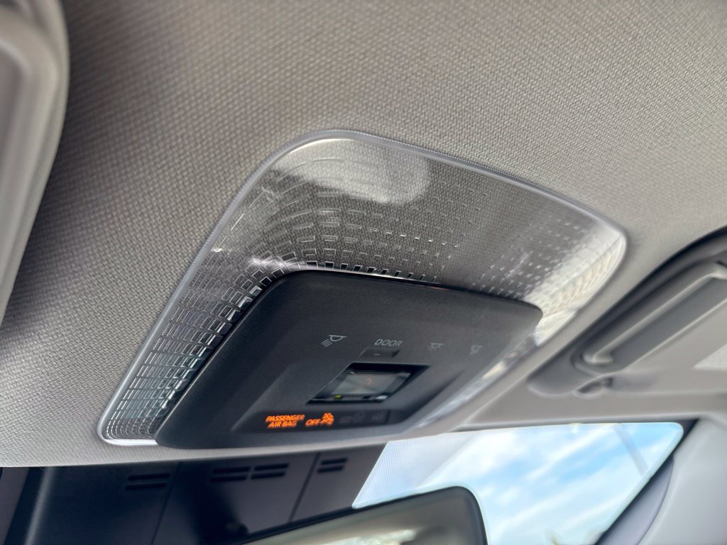 Used 2026 Toyota Prius XLE FWD image 21