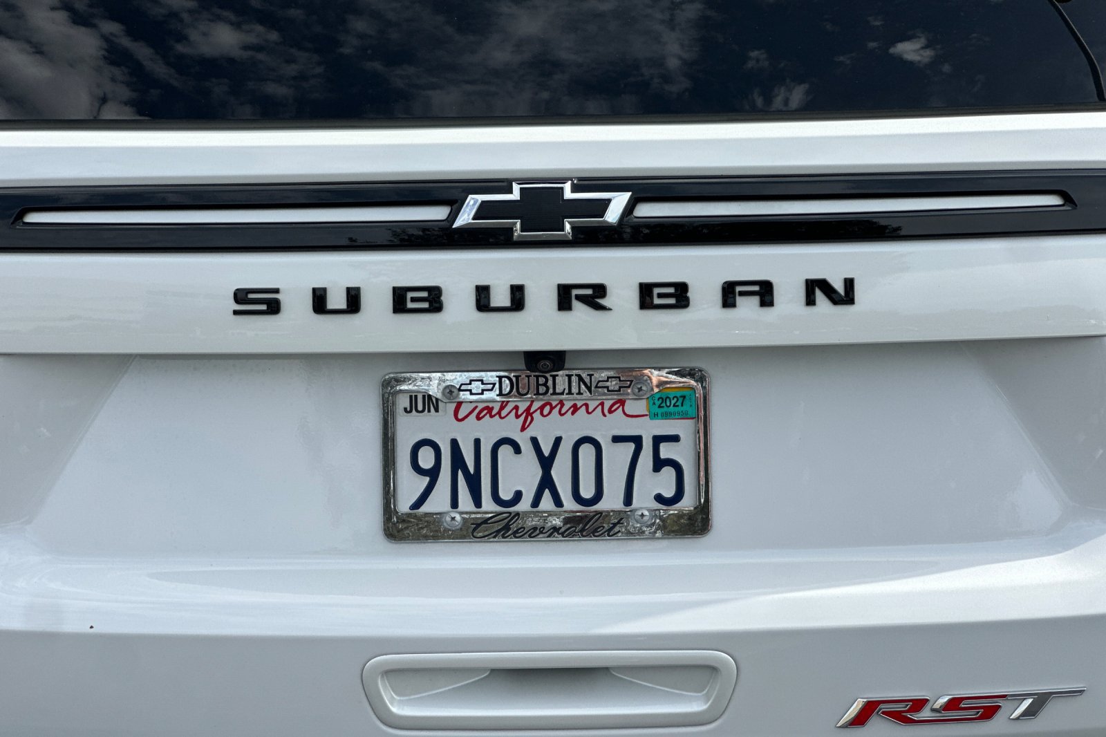Used 2024 Chevrolet Suburban RST w/ Luxury Package AWD/4WD image 48
