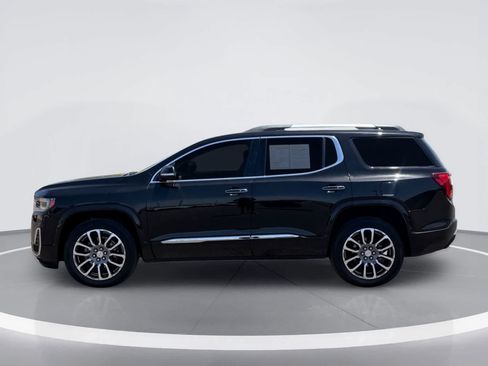 Used 2022 GMC Acadia Denali w/ Denali Ultimate Package FWD image 3