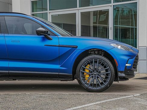 Used 2023 Aston Martin DBX 707 image 8