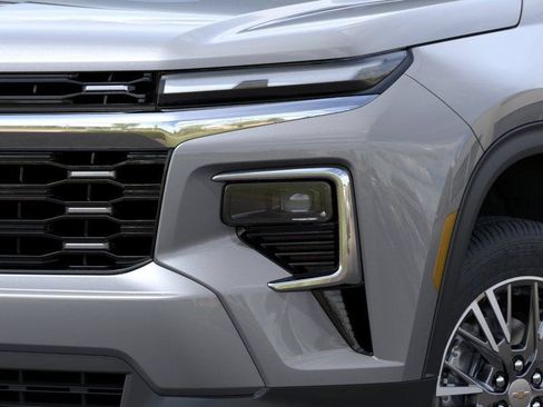 New 2026 Chevrolet Traverse LT w/ LPO, Floor Liner Package FWD image 10