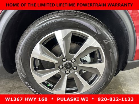 Used 2024 Ford Escape Platinum w/ Premium Technology Package AWD/4WD image 2