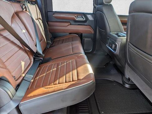 Used 2025 GMC Sierra 3500 Denali Ultimate image 21