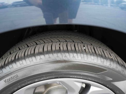 Used 2025 Honda Accord EX-L image 29