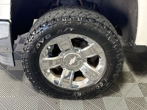 Used 2015 Chevrolet Silverado 1500 LTZ Z71 w/ LTZ Plus Package AWD/4WD image 12