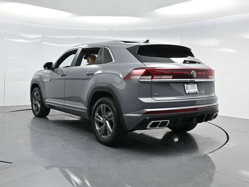 Used 2024 Volkswagen Atlas Cross Sport SEL R-Line AWD/4WD image 5