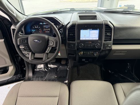 Used 2018 Ford F150 XLT w/ Equipment Group 302A Luxury AWD/4WD image 10