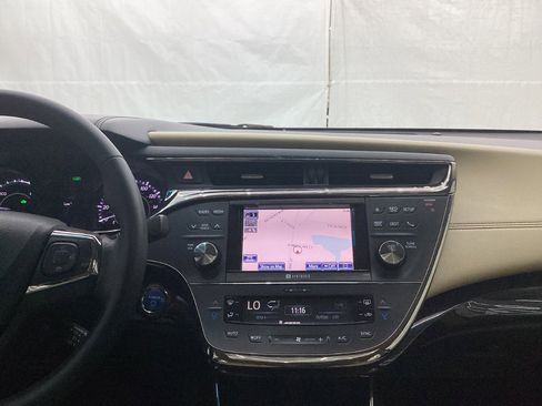 Used 2013 Toyota Avalon Limited image 28