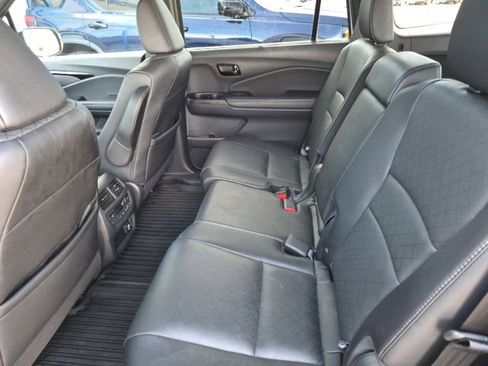 Used 2023 Honda Passport Elite image 11