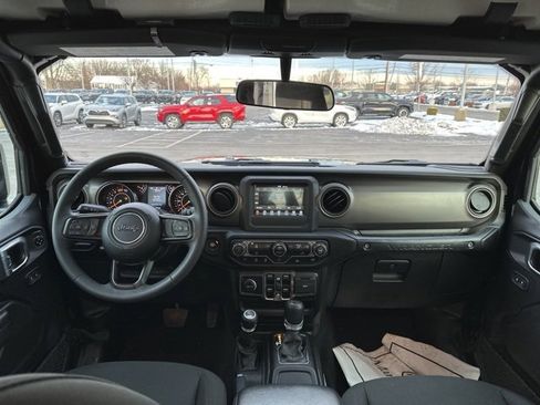 Used 2023 Jeep Wrangler Sport S image 11