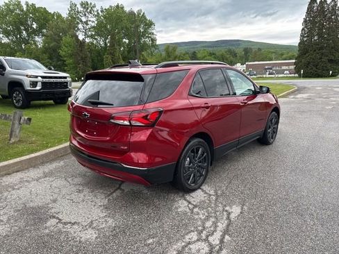 Used 2023 Chevrolet Equinox RS w/ RS Leather Package AWD/4WD image 15