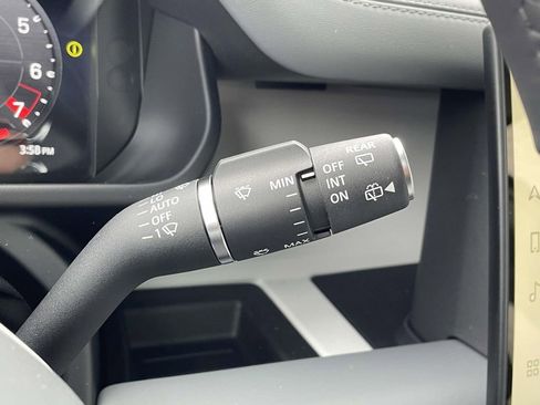 New 2026 Land Rover Defender 110 X-Dynamic SE AWD/4WD image 40
