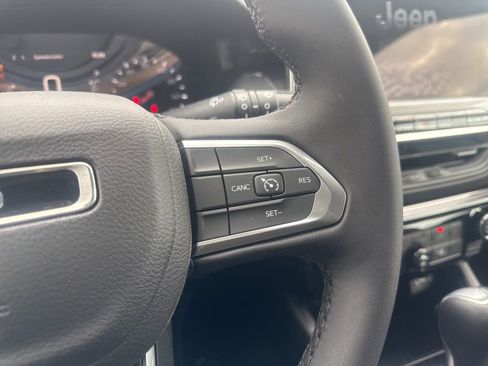 New 2026 Jeep Compass Latitude image 26