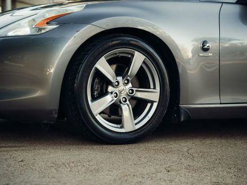 Used 2009 Nissan 370Z Coupe image 56