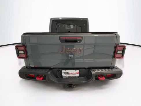 Used 2024 Jeep Gladiator Rubicon AWD/4WD image 5