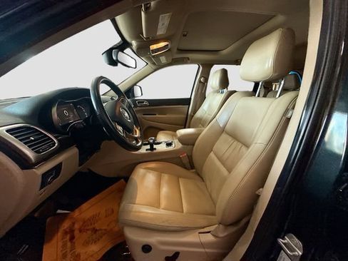 Used 2015 Jeep Grand Cherokee Limited image 22