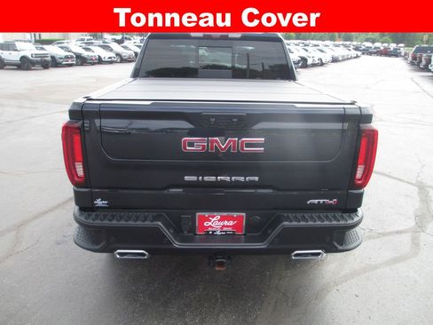 Used 2023 GMC Sierra 1500 AT4 w/ AT4 Premium Package AWD/4WD image 8