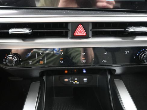 New 2026 Kia Sorento LX FWD image 20
