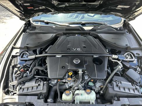 Used 2024 Nissan Z Performance w/ Floor Mat Package RWD image 13