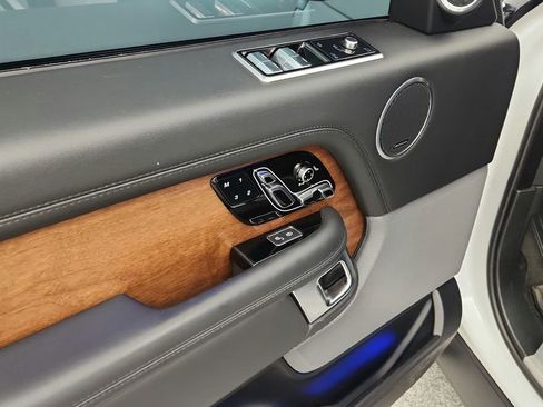 Used 2019 Land Rover Range Rover Supercharged AWD/4WD image 11