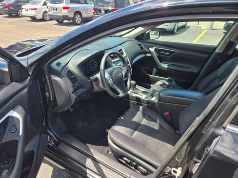 Used 2017 Nissan Altima 2.5 SR image 4