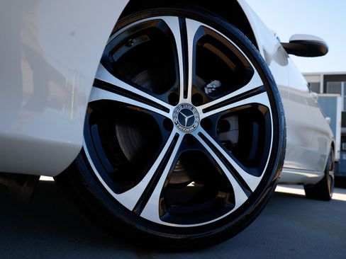 Used 2024 Mercedes-Benz C 300 Sedan image 36