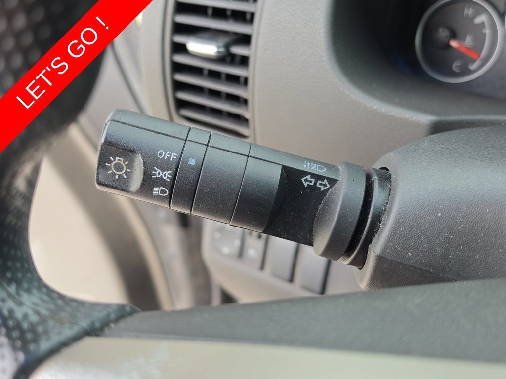 Used 2008 Nissan Pathfinder S RWD image 22