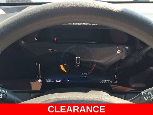 Used 2024 Chevrolet TrailBlazer LT AWD/4WD image 19