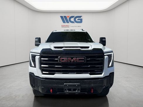 Used 2025 GMC Sierra 2500 AT4X AWD/4WD image 2