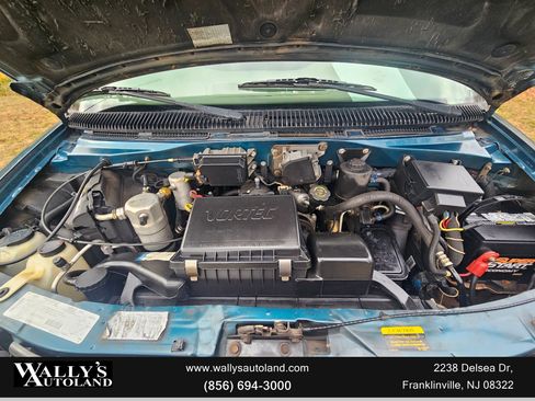 Used 1999 Chevrolet Astro AWD Passenger image 16