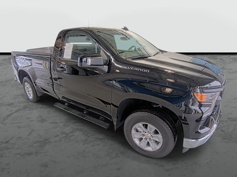 Used 2025 Chevrolet Silverado 1500 W/T w/ WT Safety Package AWD/4WD image 4