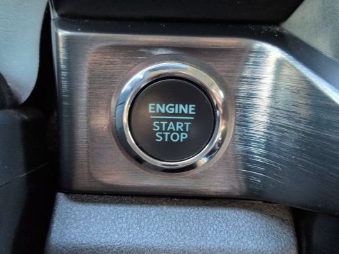 Used 2024 Ford F250 Lariat w/ Lariat Ultimate Package AWD/4WD image 29