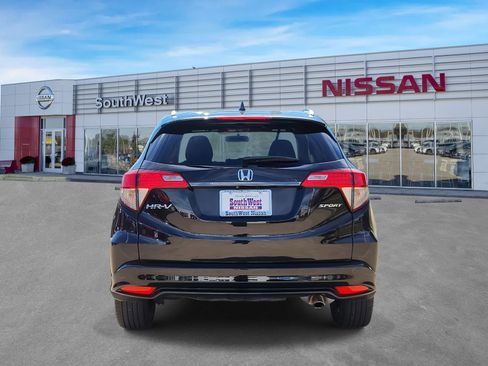 Used 2022 Honda HR-V Sport image 8