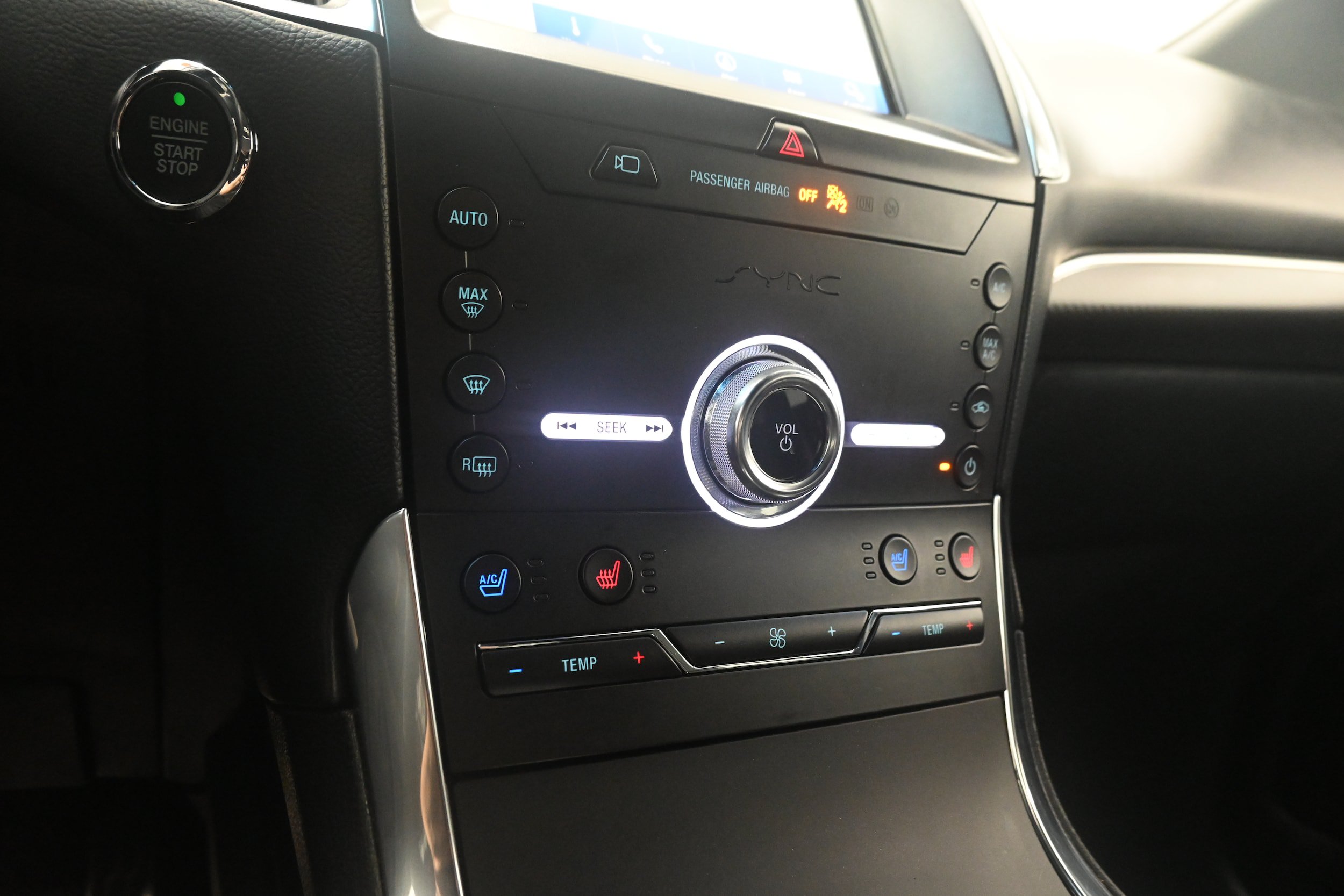 Used 2020 Ford Edge ST w/ Equipment Group 401A AWD/4WD image 16