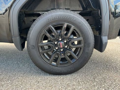 Certified 2025 GMC Sierra 1500 Elevation AWD/4WD image 9