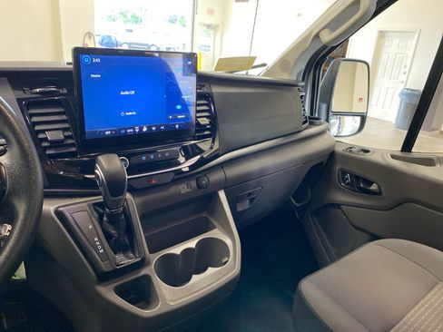 Used 2023 Ford Transit 350 XLT RWD image 13