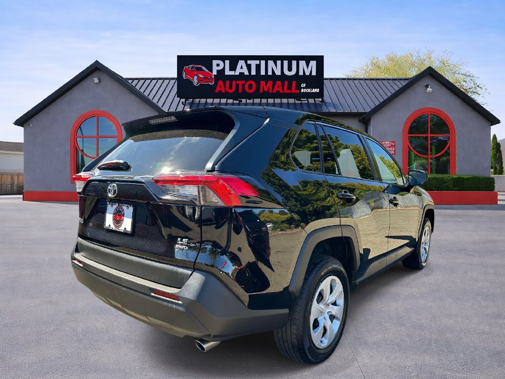 Used 2025 Toyota RAV4 LE AWD/4WD image 3