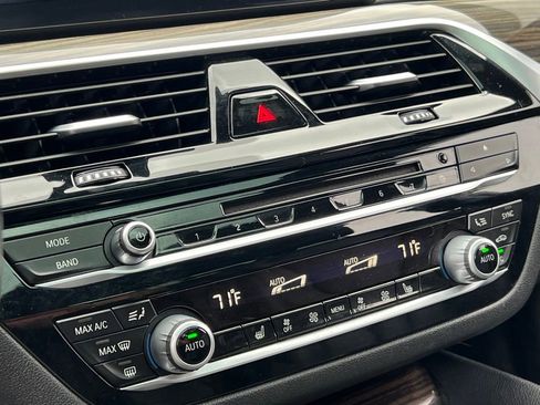 Used 2018 BMW 530e xDrive 530e xDrive iPerformance image 29