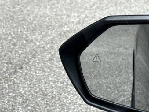 Certified 2025 Hyundai Elantra Sport image 17