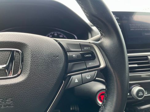 Used 2022 Honda Accord Sport image 18