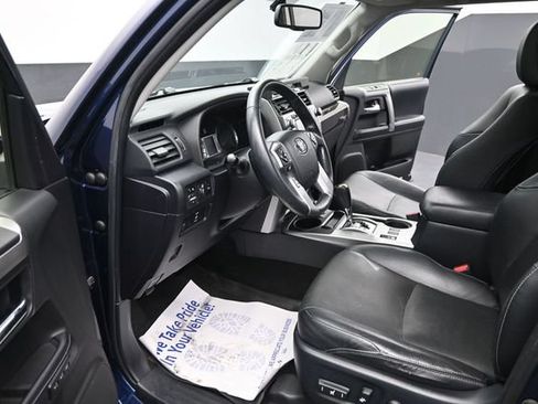 Used 2018 Toyota 4Runner Limited AWD/4WD image 17