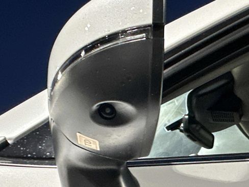 New 2025 Nissan Pathfinder SL image 14