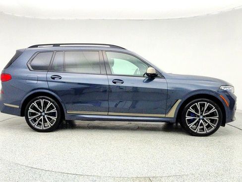 Used 2022 BMW X7 M50i w/ Executive Package image 4