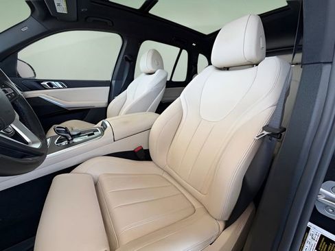 Used 2022 BMW X5 sDrive40i w/ Premium Package RWD image 29